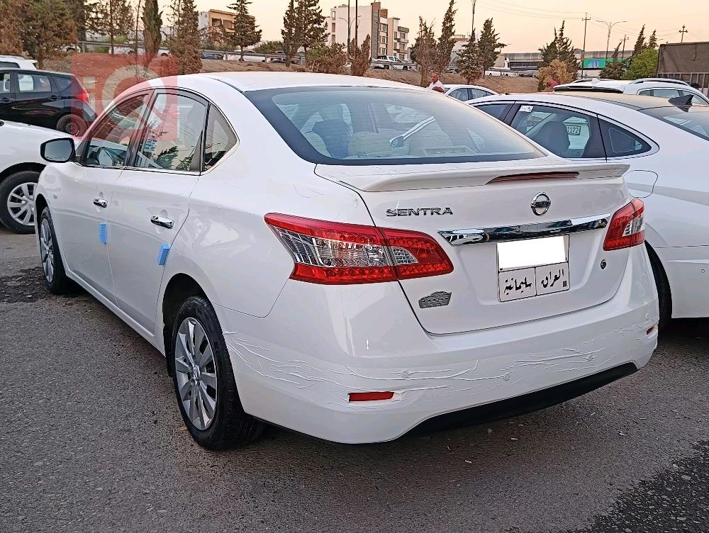 نیسان سێنترا